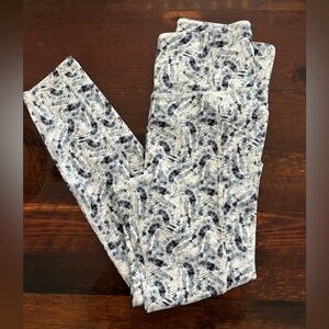 EUC ZYIA high rise pocket leggings - size 6-8